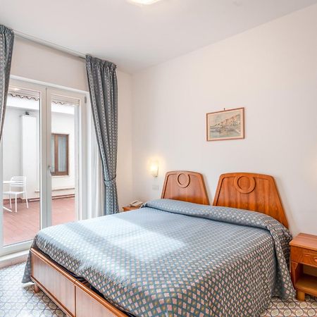 Hotel Eliseo Park'S Sant'Agnello Extérieur photo